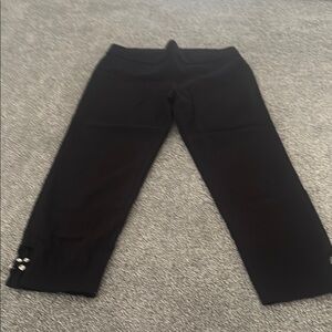 Black Capri